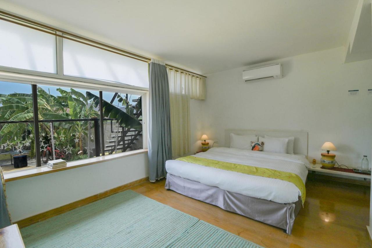Saffronstays Onellaa, Nashik - Infinity Pool Villa Surrounded By A Vineyard Exterior photo