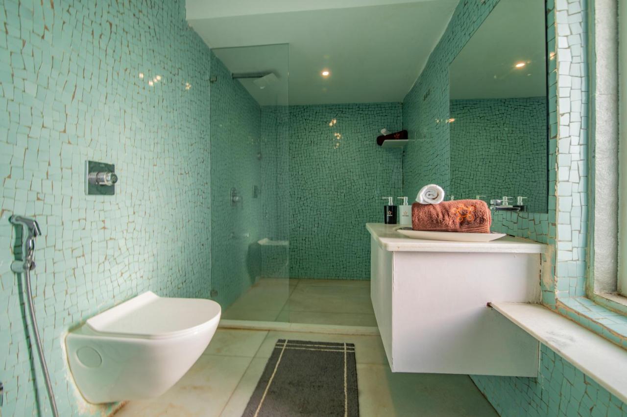 Saffronstays Onellaa, Nashik - Infinity Pool Villa Surrounded By A Vineyard Exterior photo